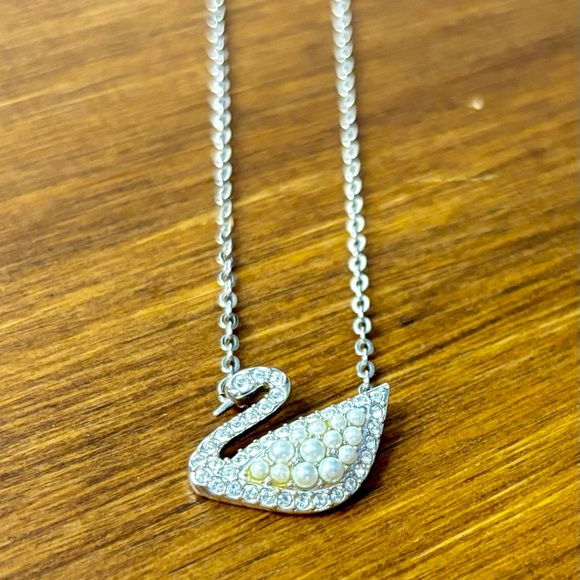 Iconic Swarovski Swan Necklace - Picture 8 of 12